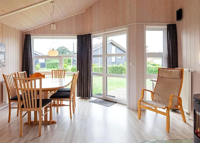 4 Person In Feriehus Grömitz